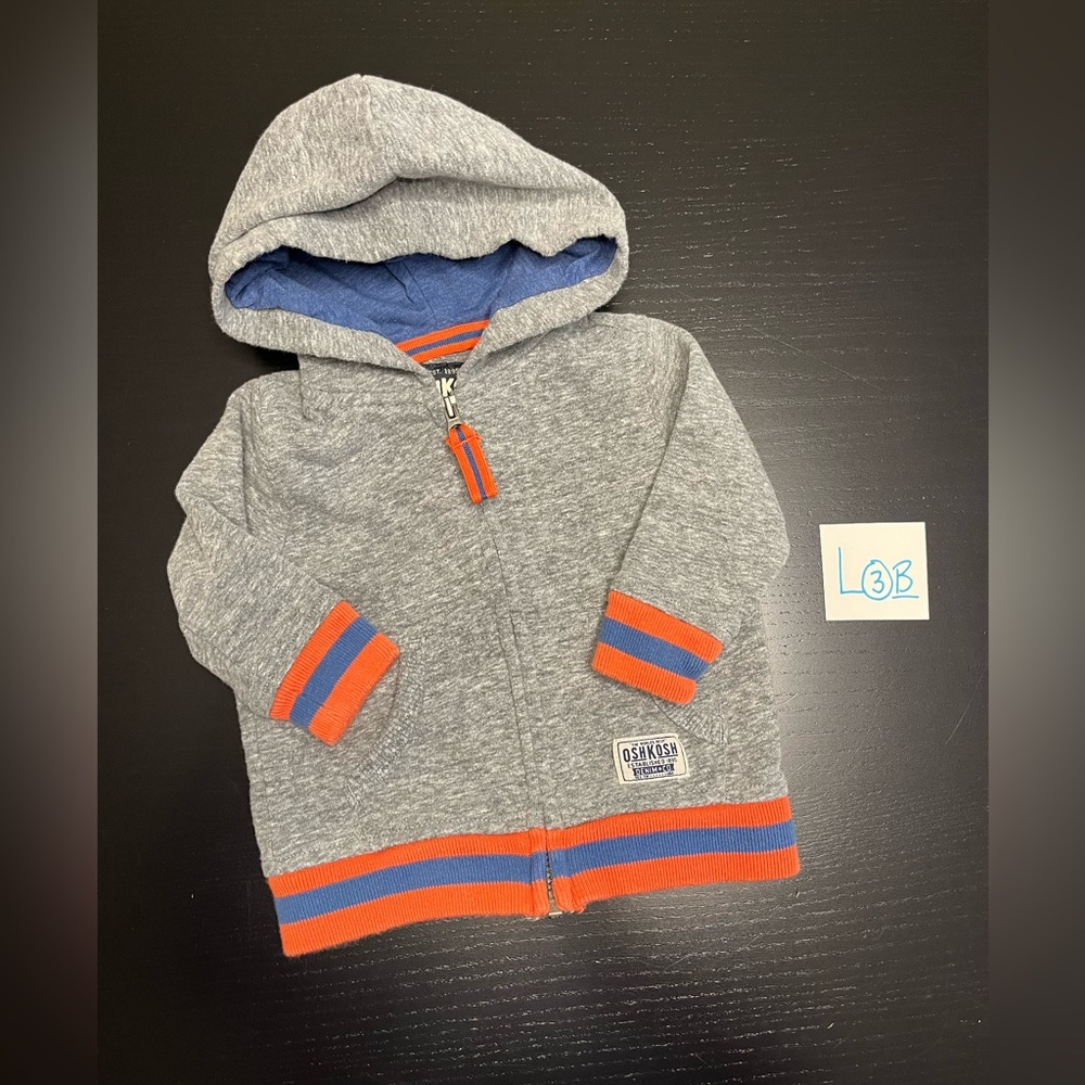 ⭐️2/$8.00⭐️ Oshkosh Grey 3m Zip Up Hoodie